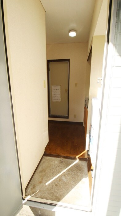 物件内観写真20　(玄関)