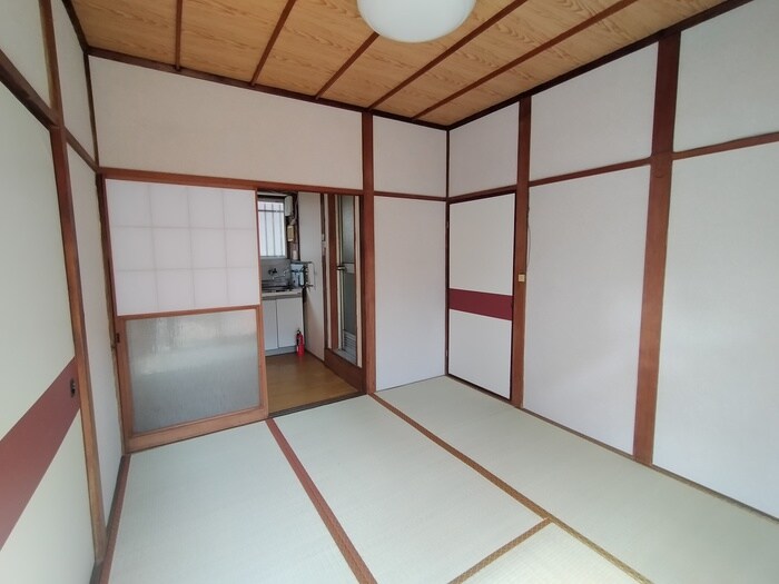 物件内観写真3　(居室)