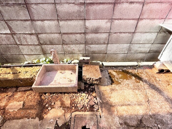 物件内観写真10　(洗濯機置場)