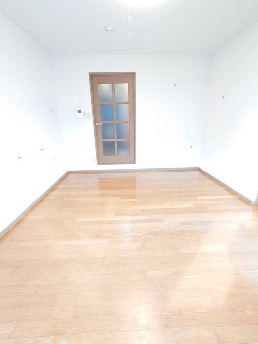 物件内観写真10　(内観写真)