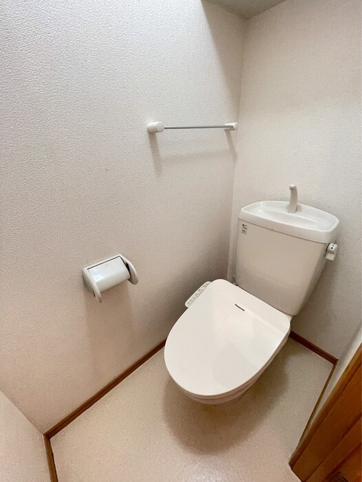 物件内観写真10　(トイレ)