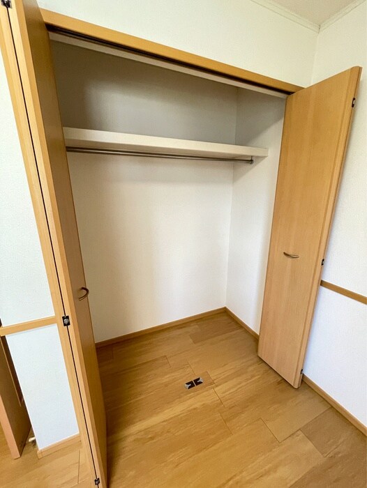 物件内観写真12　(収納)