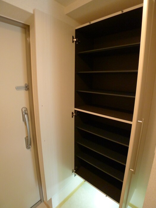 物件内観写真16　(靴箱)