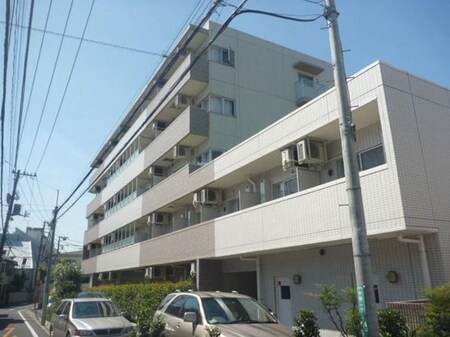 レゾナンス中野外観写真