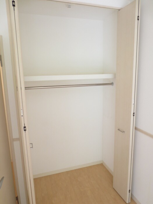 物件内観写真21　(収納)