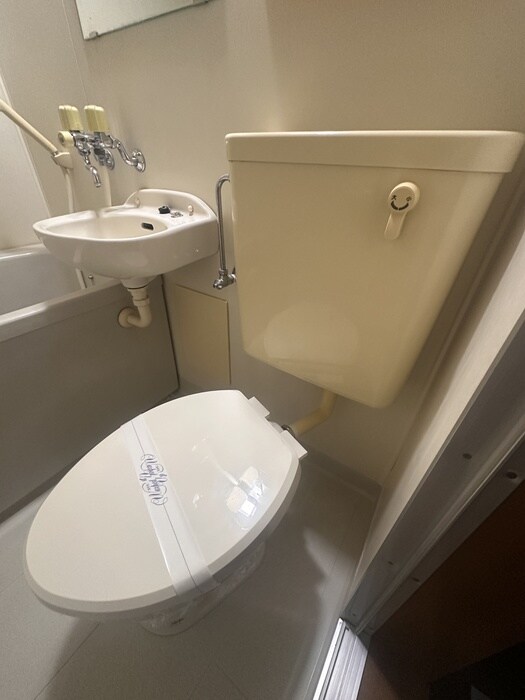 物件内観写真14　(トイレ)