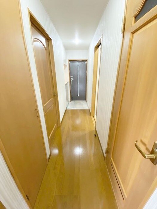 物件内観写真17　(廊下)