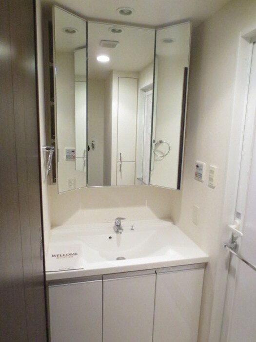 物件内観写真10　(洗面)