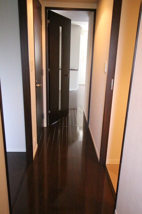 物件内観写真15　(廊下)