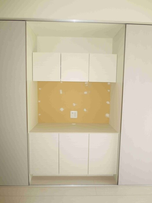 物件内観写真13　(収納)