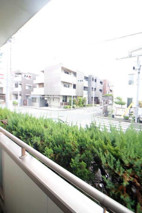 物件内観写真15　(室内からの展望)