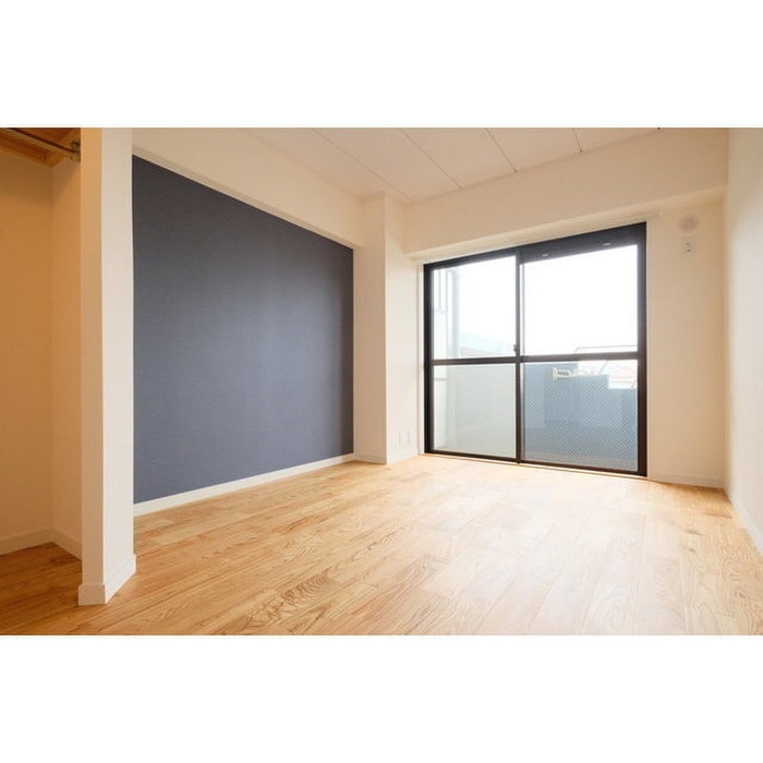 物件内観写真12　(室内からの展望)