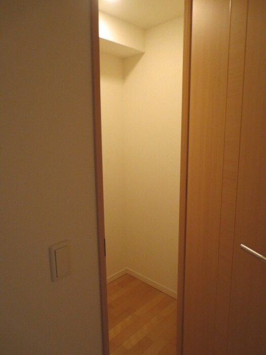 物件内観写真11　(収納)