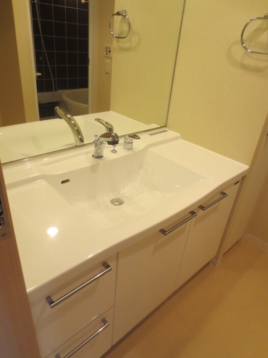 物件内観写真12　(洗面)