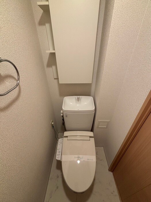 物件内観写真14　(トイレ)