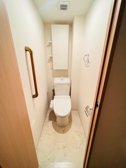 物件内観写真14　(トイレ)