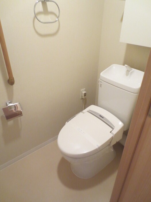 物件内観写真15　(トイレ)