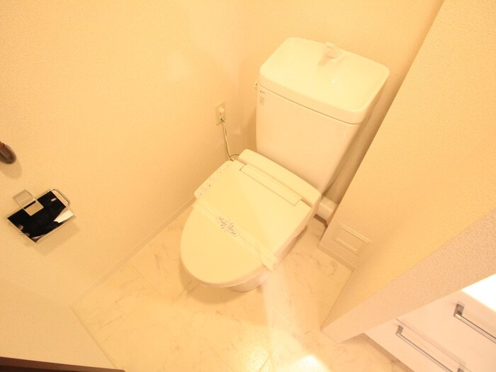 物件内観写真15　(トイレ)