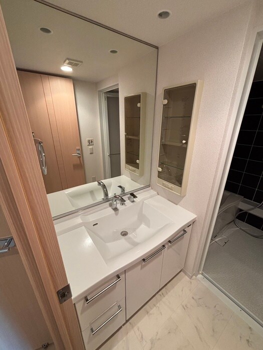 物件内観写真16　(洗面)