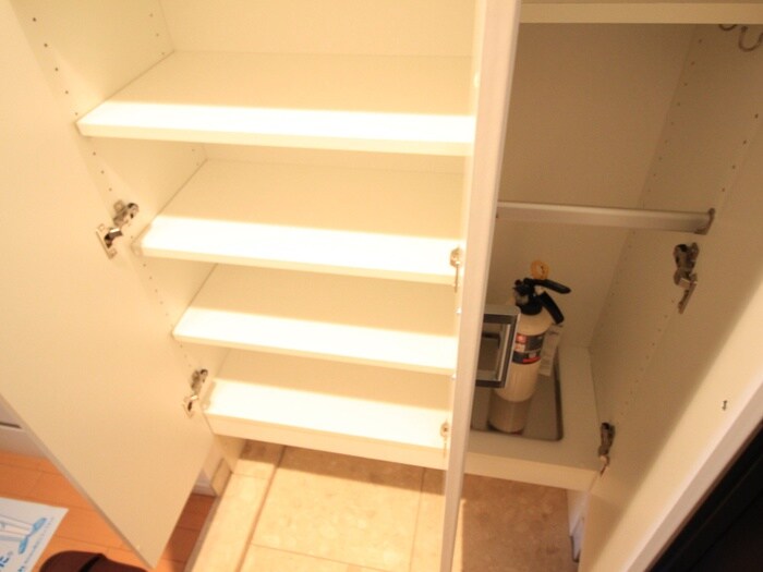 物件内観写真16　(靴箱)