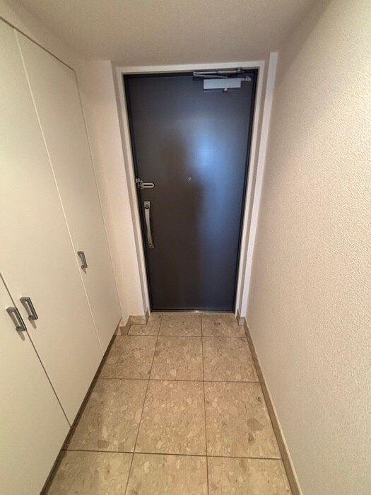 物件内観写真17　(玄関)