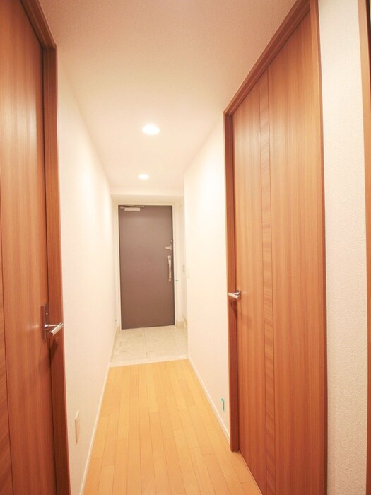 物件内観写真21　(廊下)