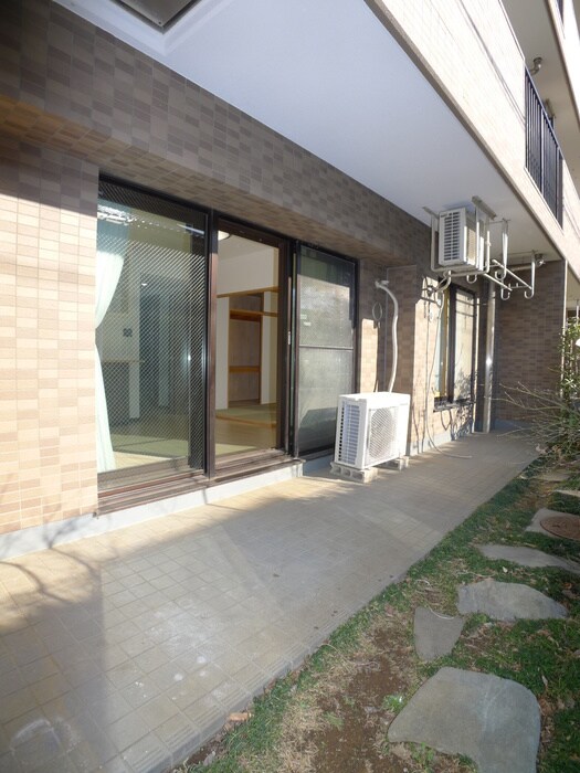 物件内観写真16　(室内からの展望)