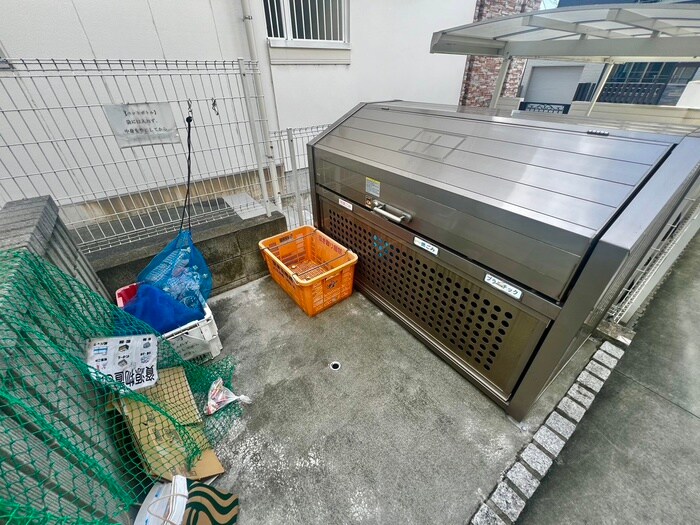 物件外観写真6　(建物設備)