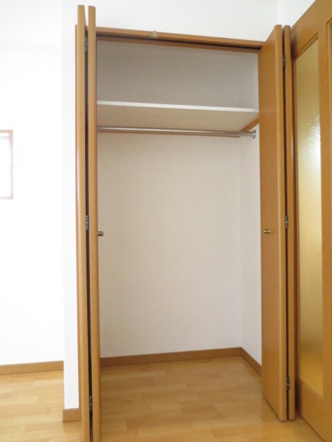 物件内観写真8　(収納)