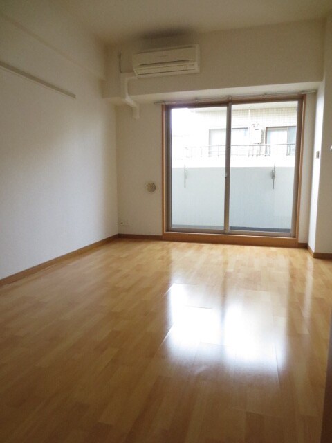 物件内観写真11　(居室)