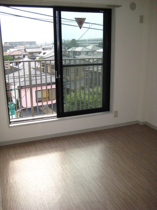 物件内観写真6　(居室)