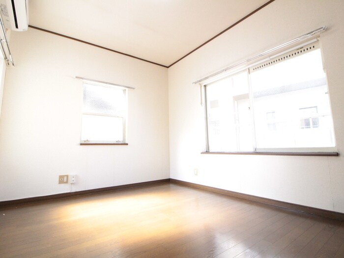 物件内観写真3　(居室)