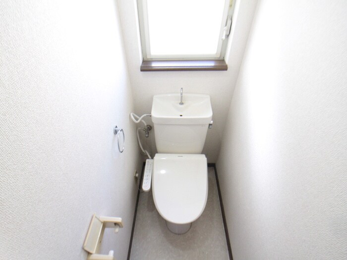 物件内観写真5　(トイレ)