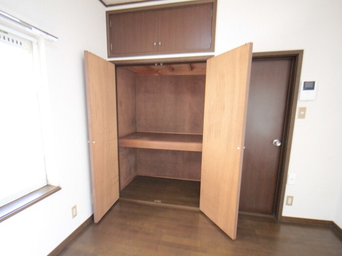 物件内観写真6　(収納)
