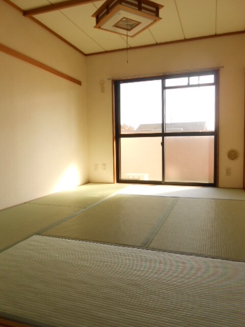 物件内観写真8　(居室)