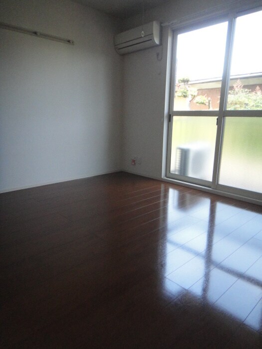 物件内観写真10　(居室)