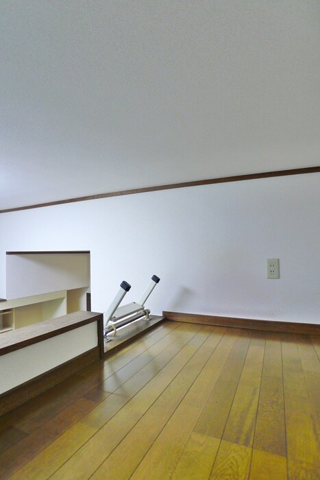 物件内観写真9　(ロフト)