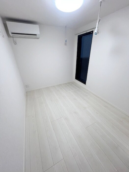 物件内観写真4　(居室)