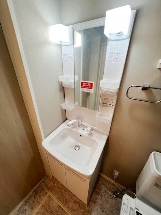 物件内観写真9　(洗面)