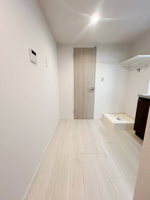 物件内観写真18　(廊下)