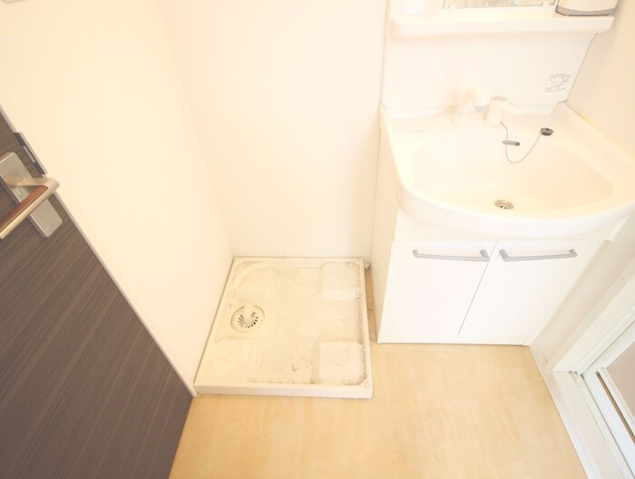 物件内観写真19　(洗濯機置場)