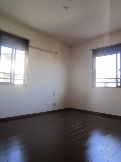 物件内観写真5　(居室)