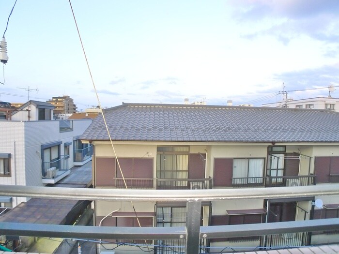 物件内観写真22　(室内からの展望)