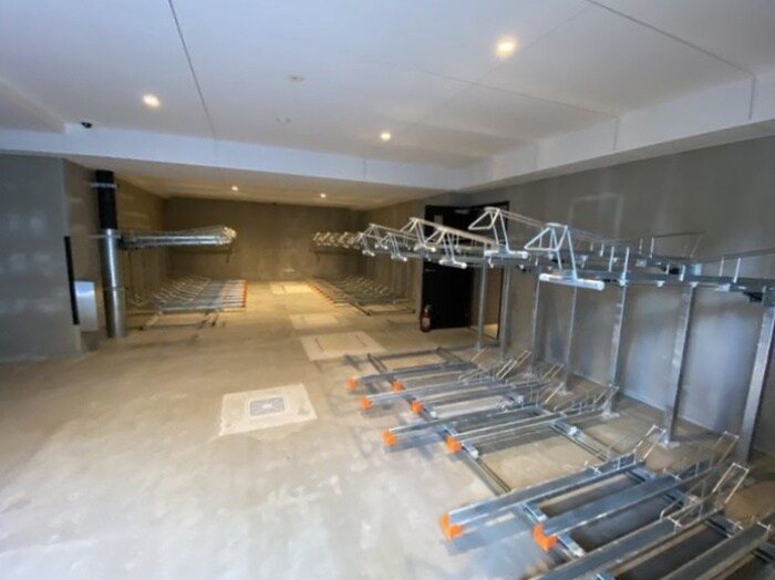 物件外観写真5　(駐輪場)