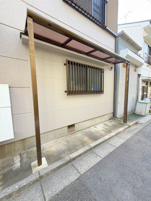 物件外観写真6　(駐輪場)