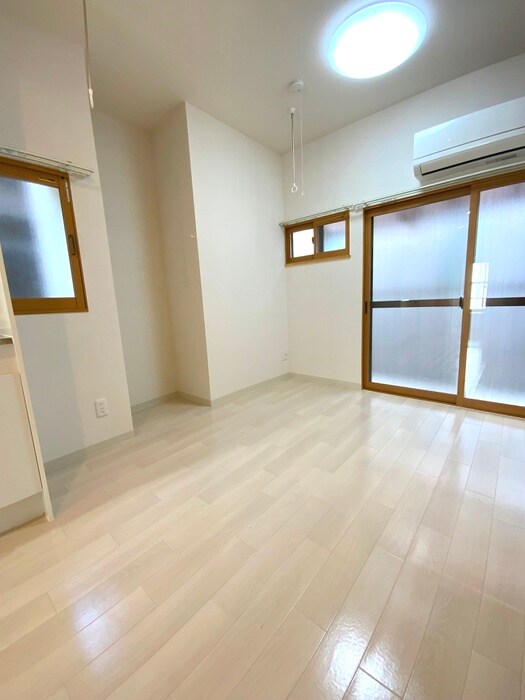 物件内観写真13　(居室)