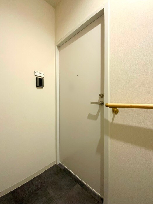 物件内観写真22　(玄関)