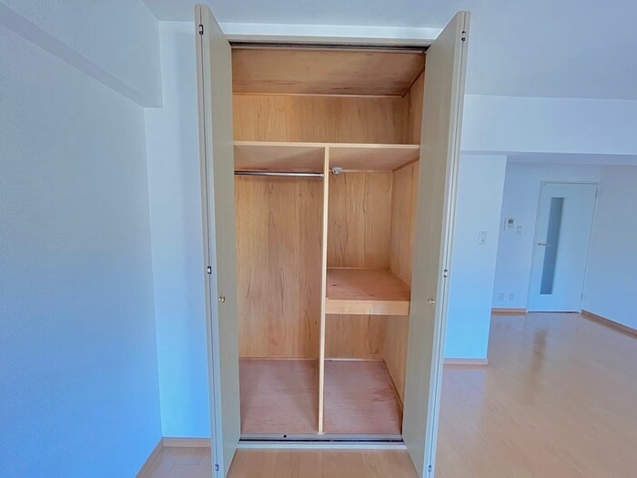 物件内観写真18　(収納)