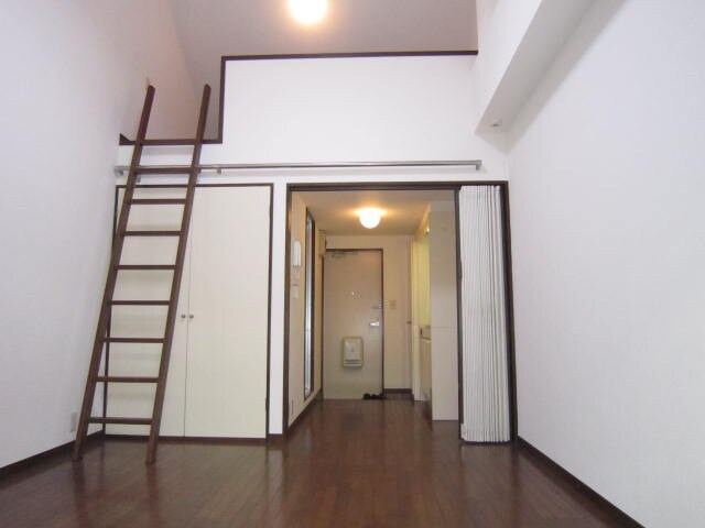 物件内観写真10　(居室)