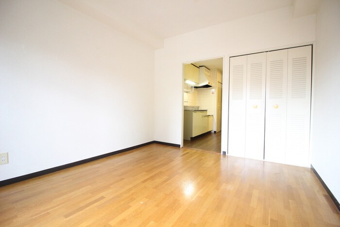 物件内観写真18　(居室)